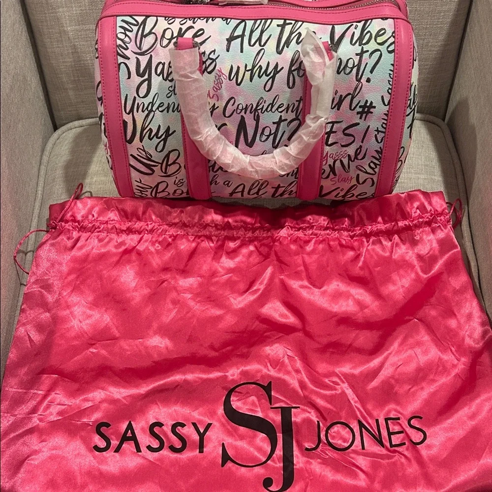 Sassy Jones Dottie Gianna Graffiti Pink “Why Not”Tote - Picture 6 of 8